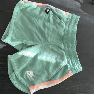 nike shorts